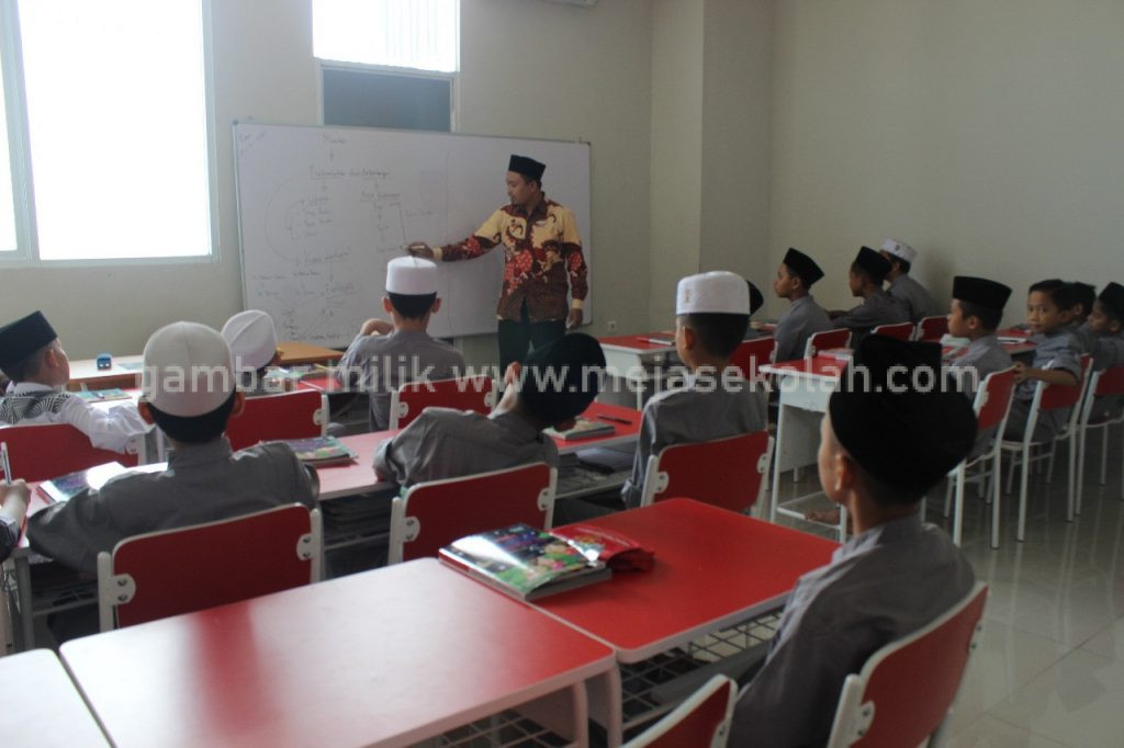 suplier furniture sekolah